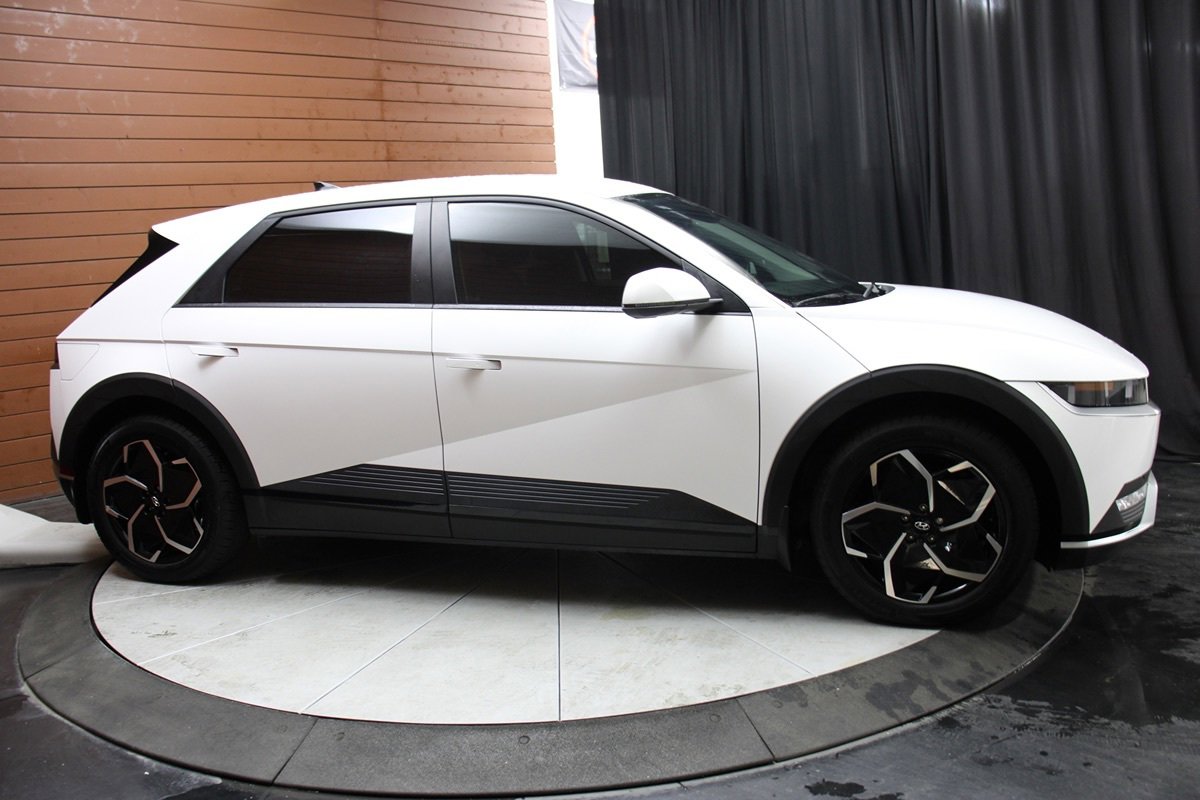 Used 2024 Hyundai Ioniq 5 SEL AWD/4WD image 15