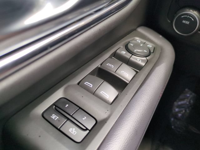 Certified 2022 Chevrolet Suburban RST w/ Luxury Package RWD image 30
