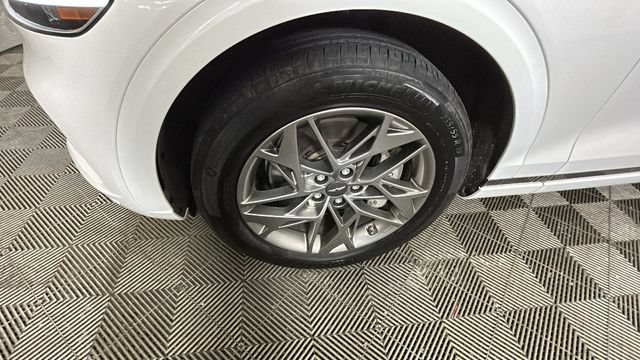 Used 2025 Genesis GV70 2.5T AWD/4WD image 9