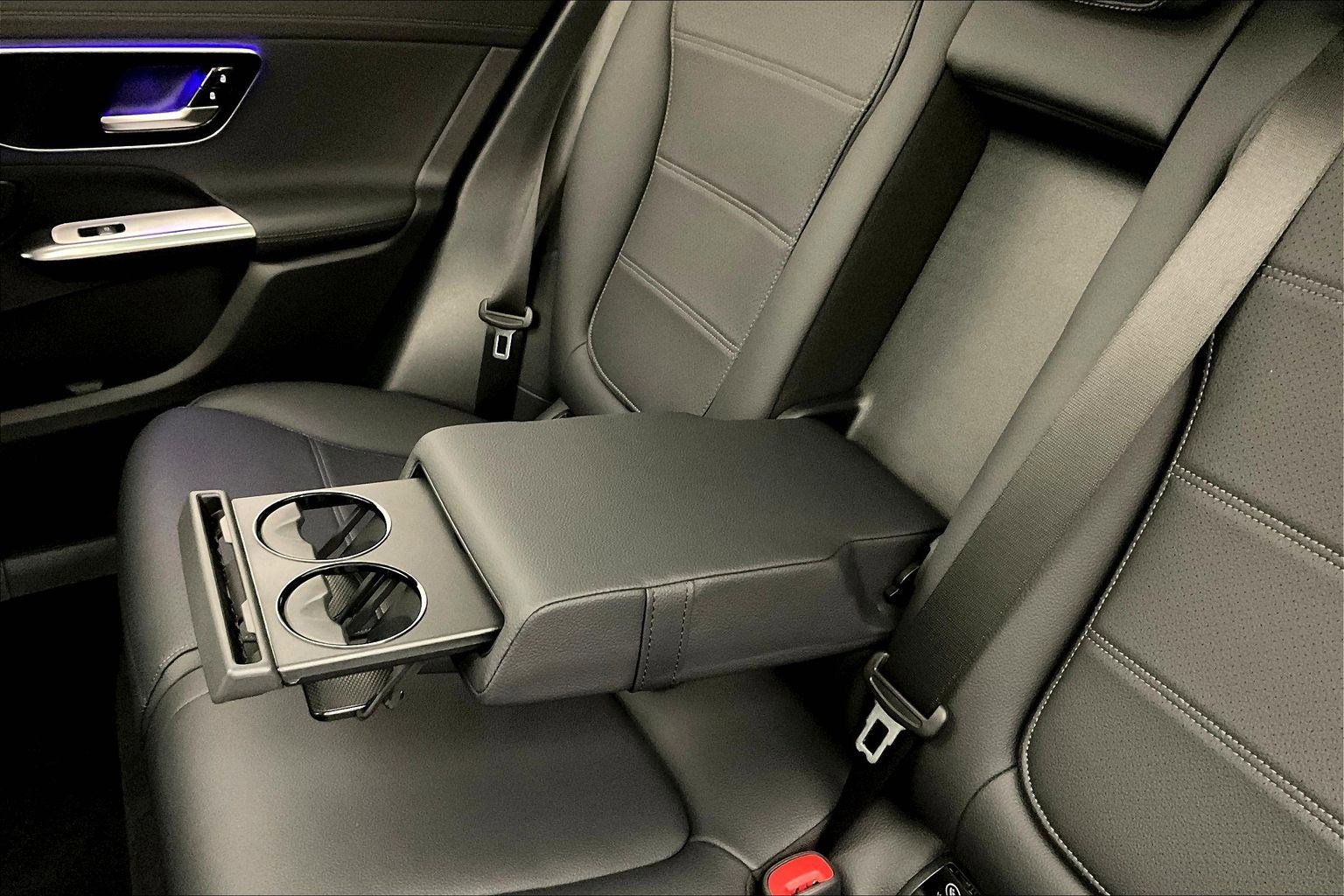 Certified 2025 Mercedes-Benz GLC 300 4MATIC image 36