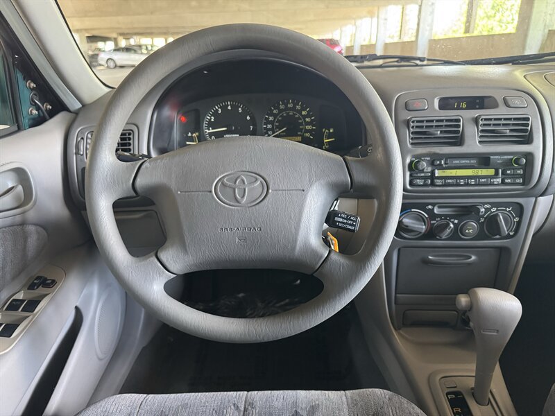 Used 1998 Toyota Corolla LE FWD image 17