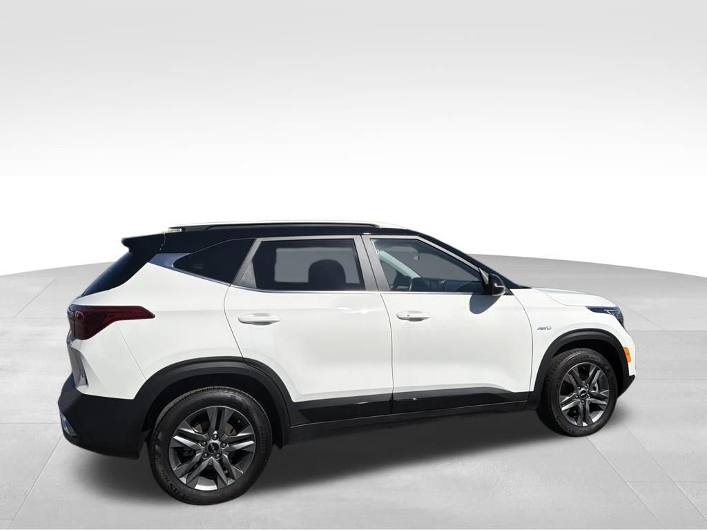Certified 2023 Kia Seltos S image 9