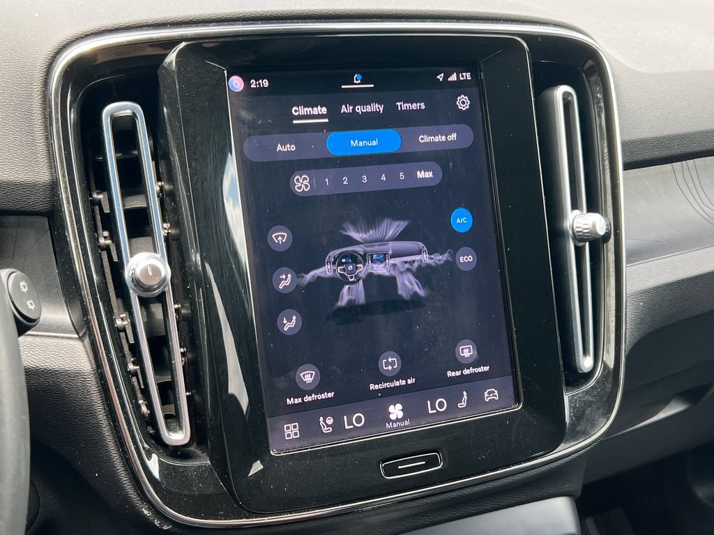 Used 2023 Volvo XC40 Recharge Ultimate AWD/4WD image 30