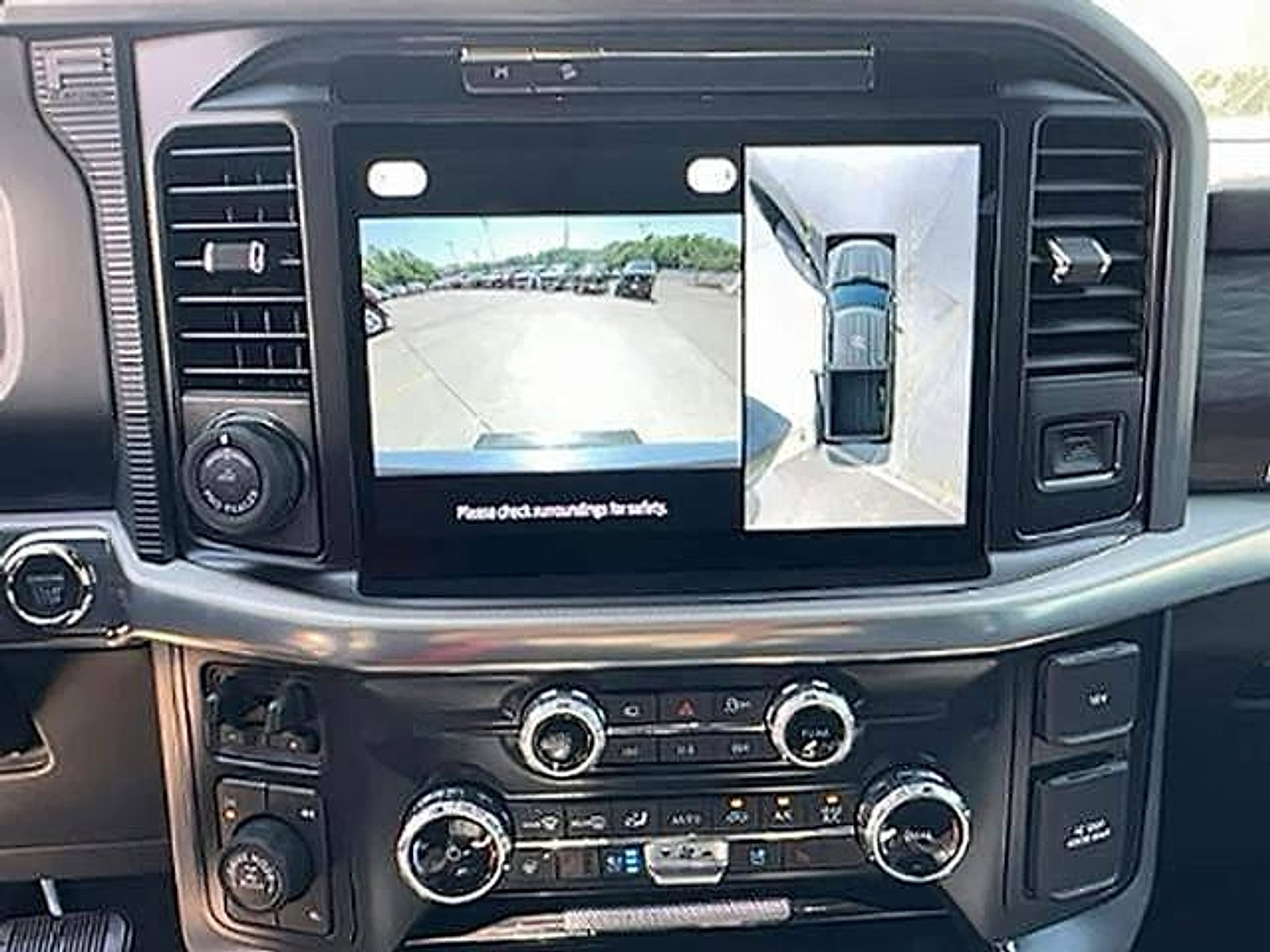 New 2025 Ford F150 Lariat w/ Equipment Group 502A High AWD/4WD image 31