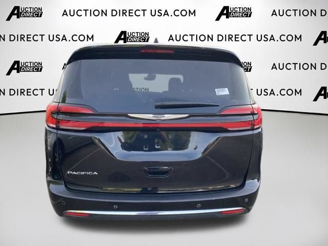 Used 2025 Chrysler Pacifica Select FWD image 8
