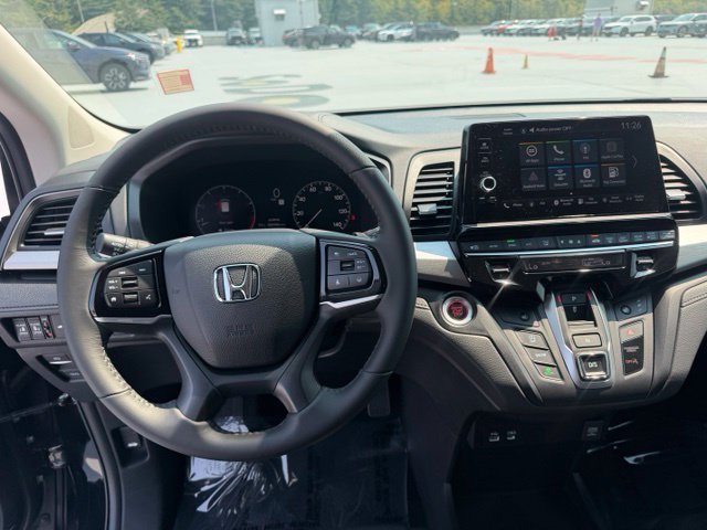 Used 2025 Honda Odyssey EX-L image 13