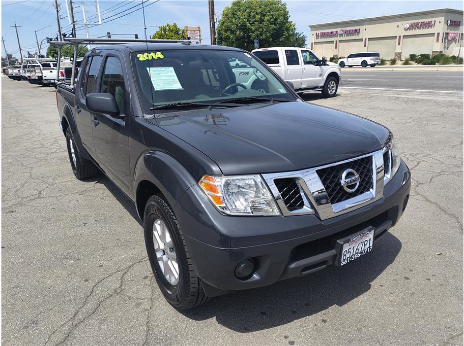 Used 2014 Nissan Frontier SV RWD image 2
