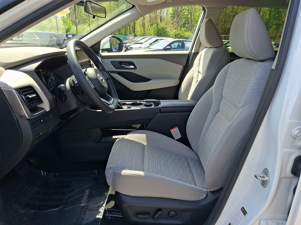 Certified 2023 Nissan Rogue SV AWD/4WD image 15