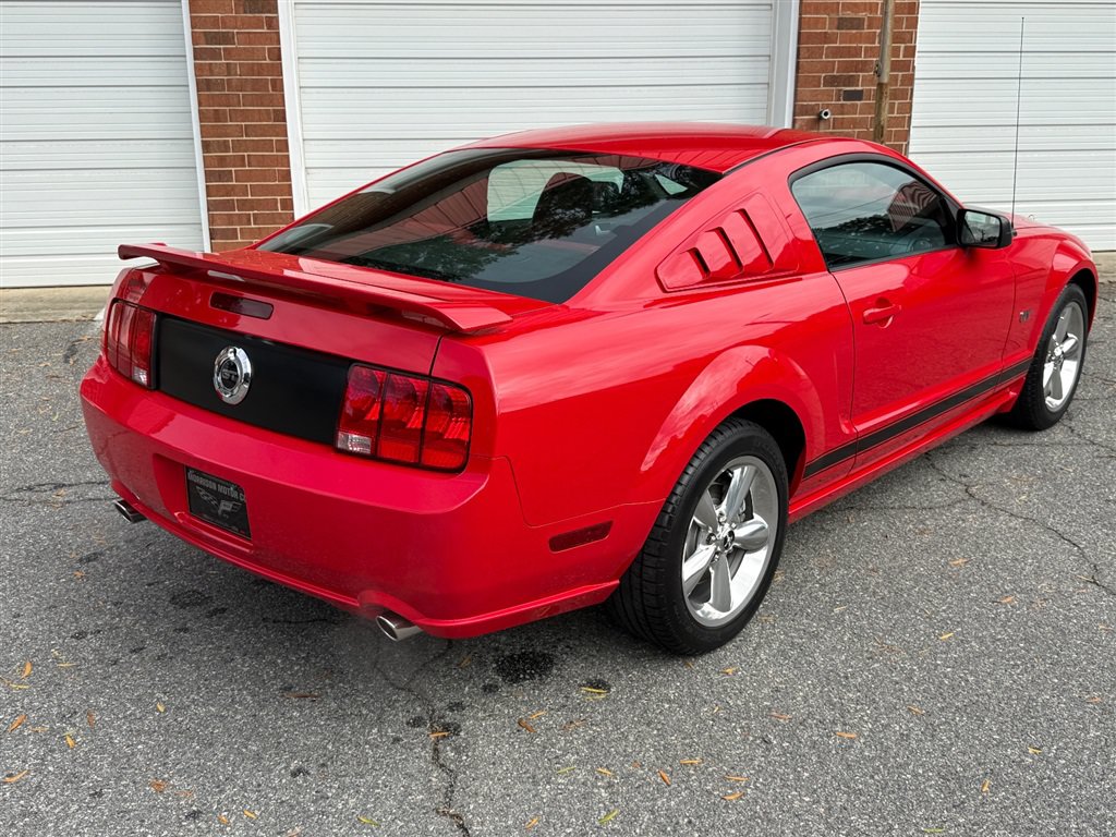 Used 2007 Ford Mustang GT RWD image 34