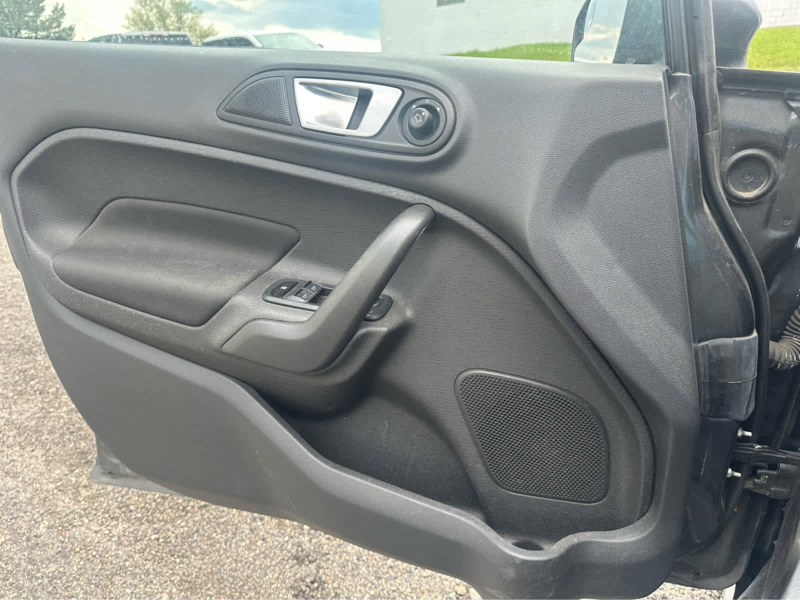 Used 2016 Ford Fiesta SE FWD image 21