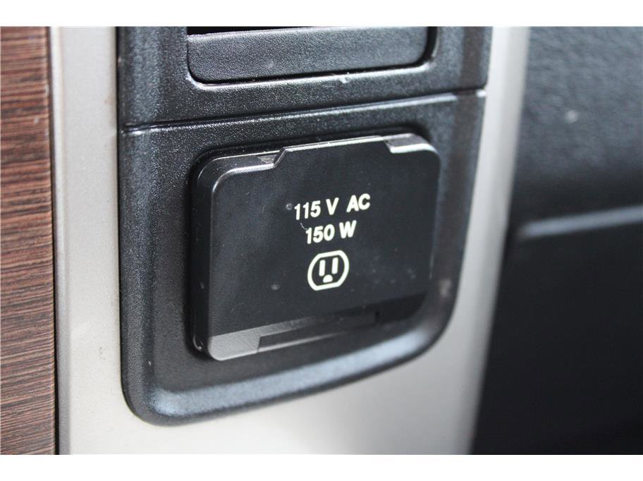 Used 2015 RAM 1500 Laramie w/ Convenience Group image 28