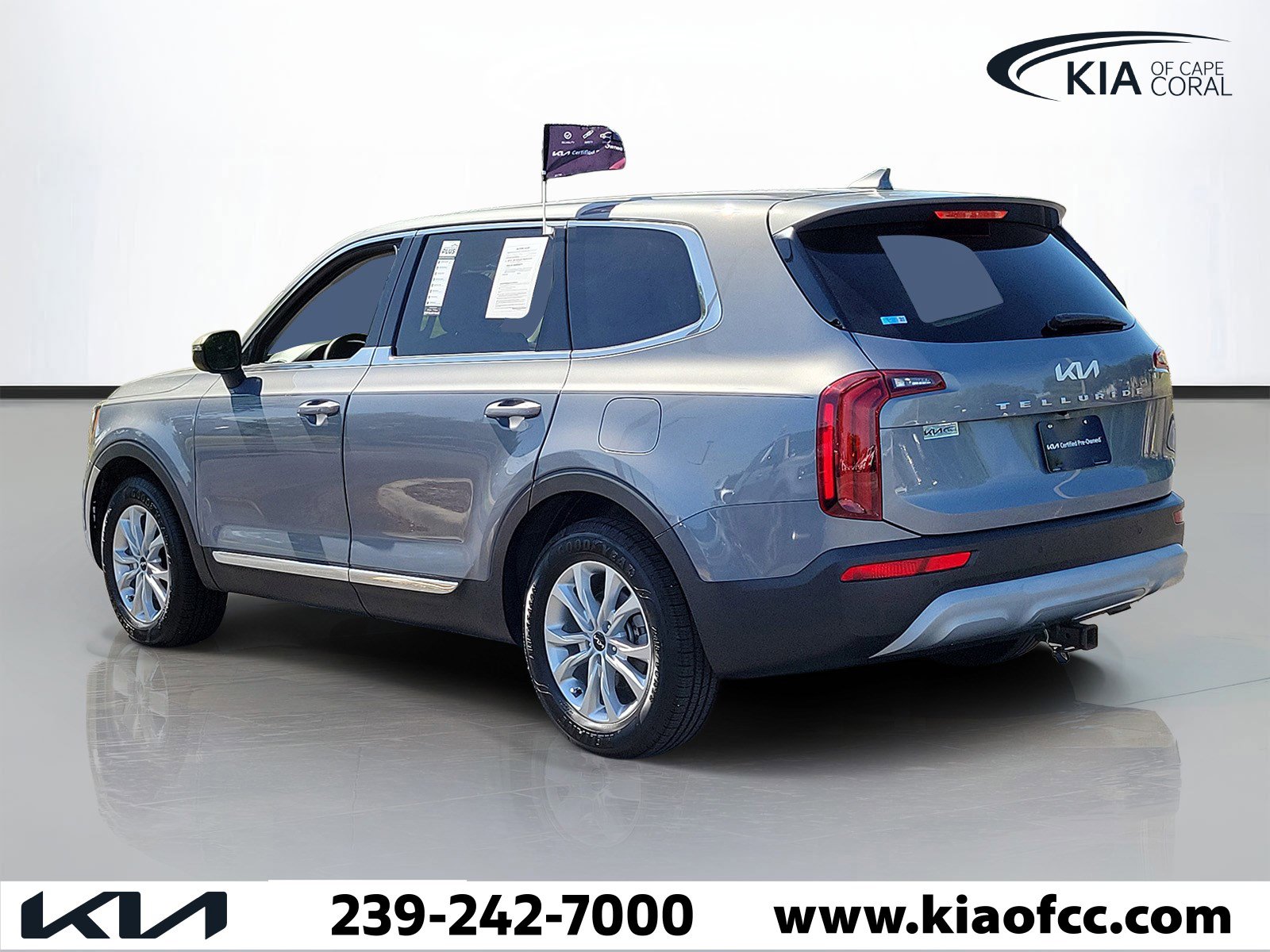 Certified 2022 Kia Telluride LX image 4