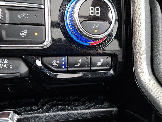 Certified 2024 GMC Yukon Denali image 30