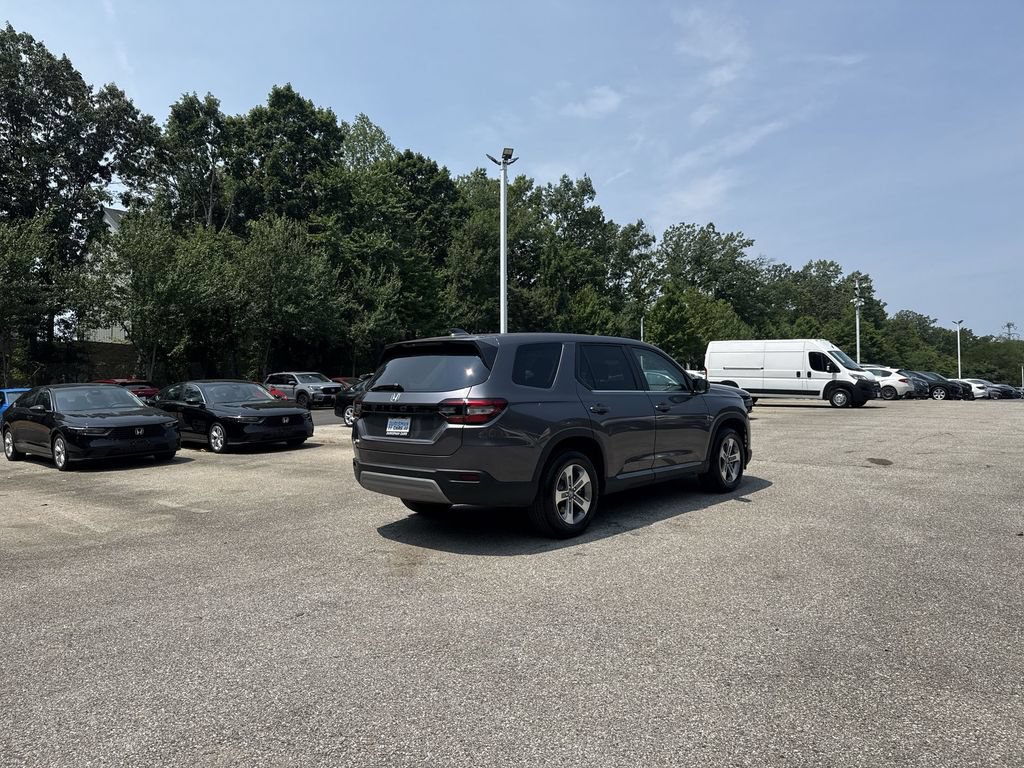 Certified 2025 Honda Pilot EX-L image 7