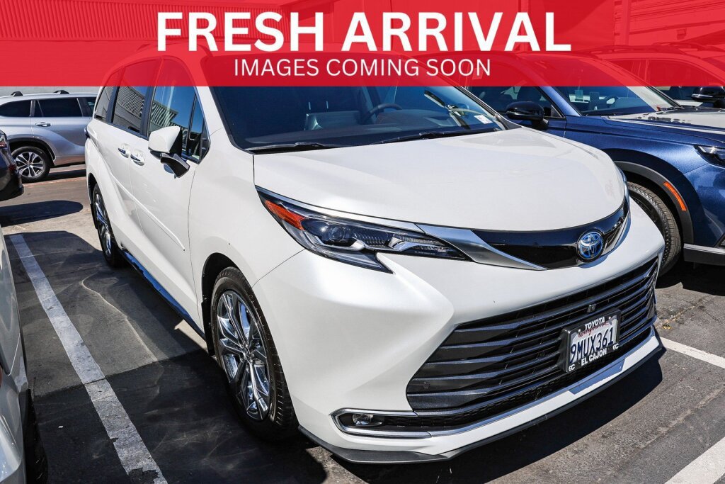 Certified 2024 Toyota Sienna Platinum
