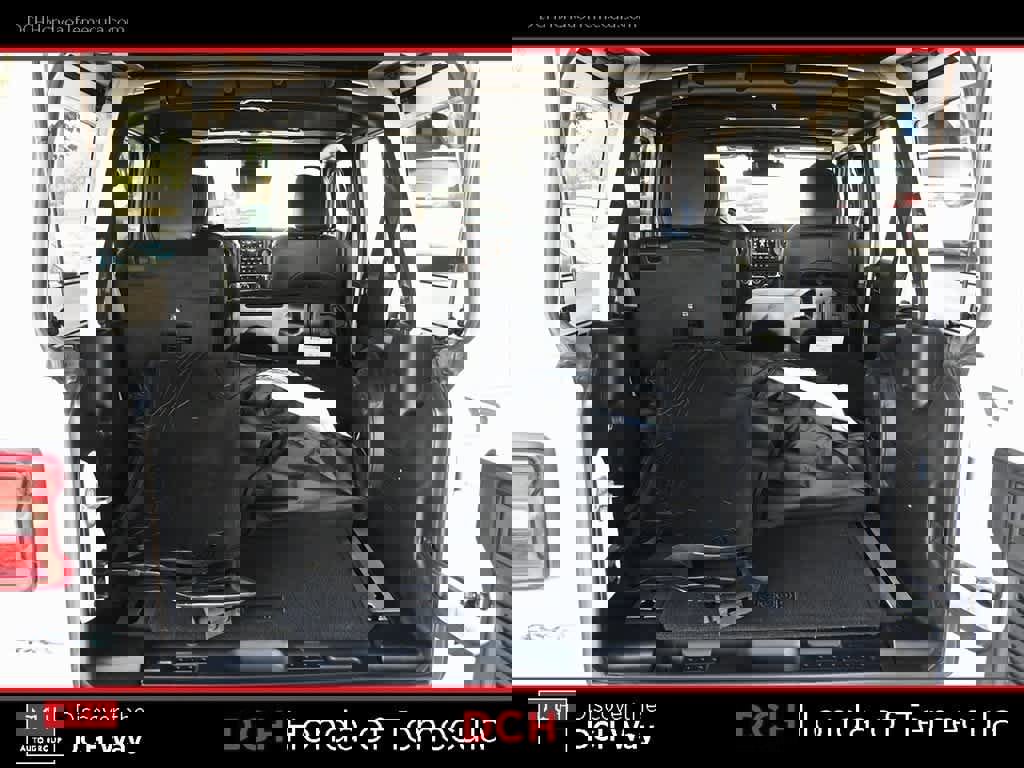 Used 2022 Jeep Wrangler Unlimited Sahara image 22