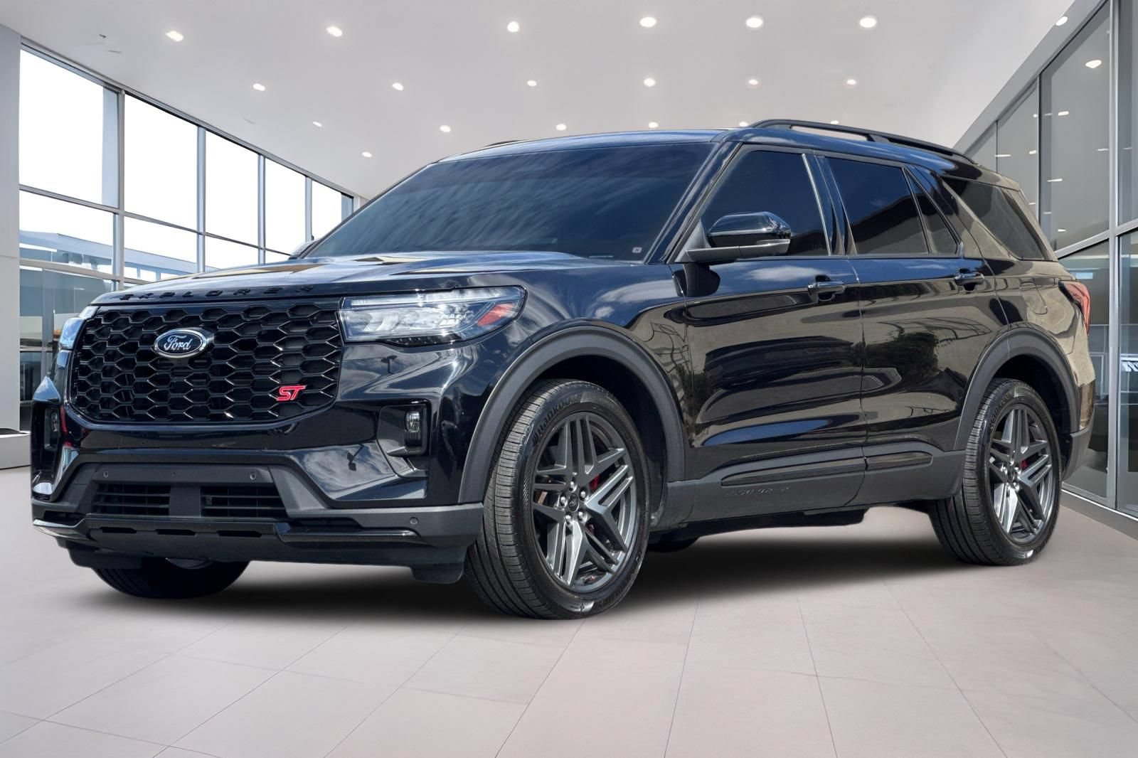 Used 2025 Ford Explorer ST w/ Sun And Sound Package AWD/4WD image 8