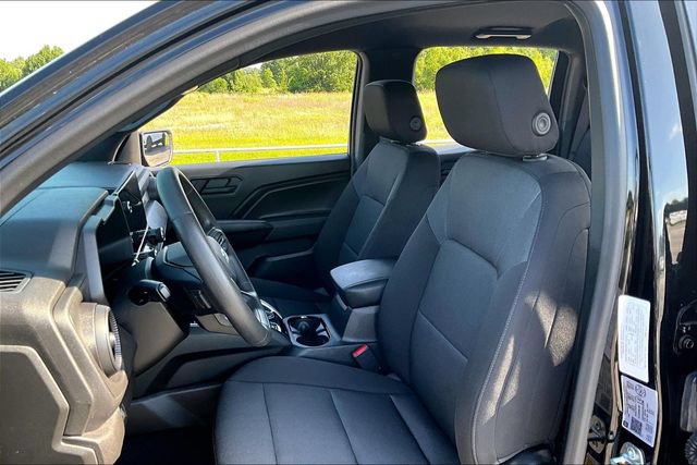 Used 2024 Chevrolet Colorado Trail Boss w/ Technology Package AWD/4WD image 22