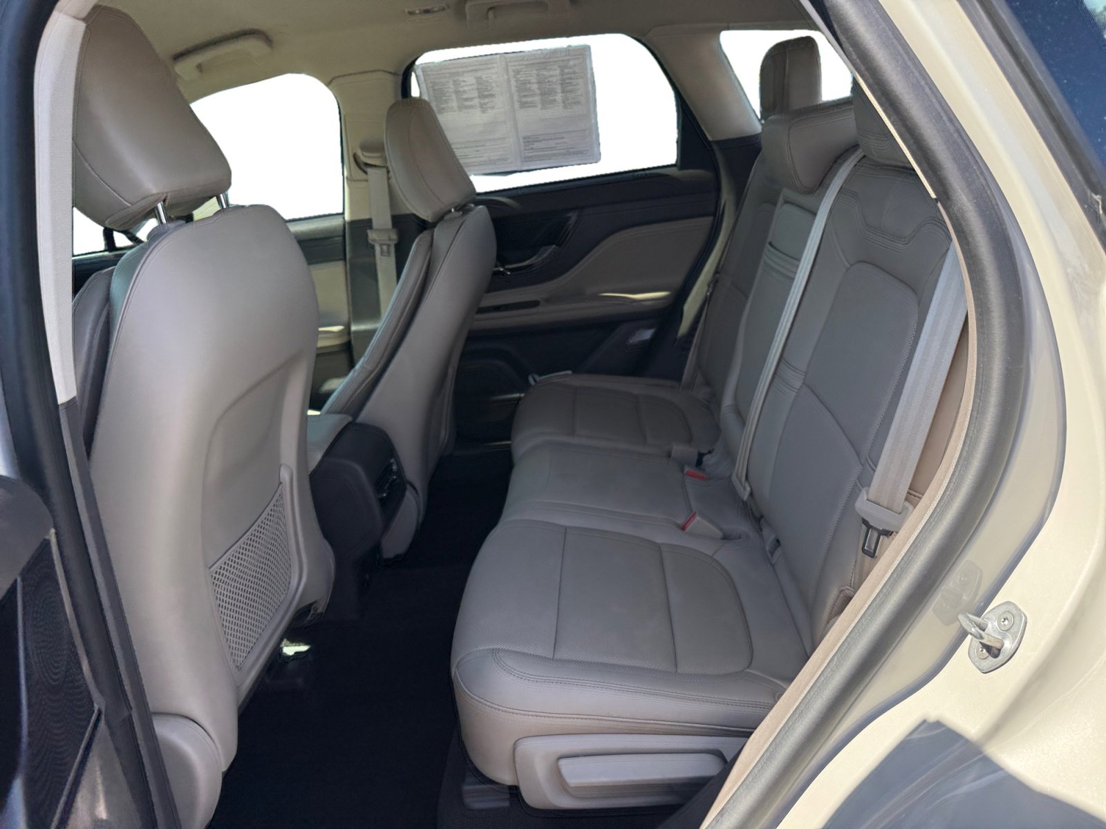Used 2023 Lincoln Corsair Reserve FWD image 16