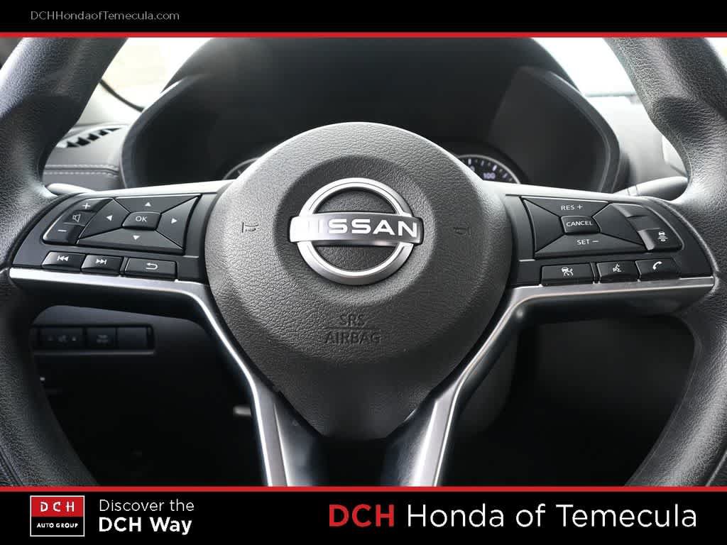 Used 2025 Nissan Sentra SV FWD image 9