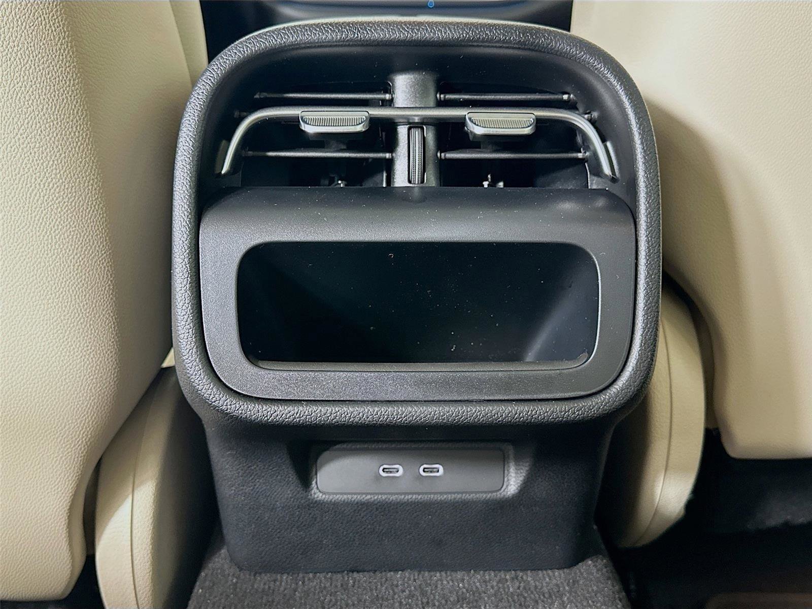 Used 2026 Mercedes-Benz E 350 4MATIC Sedan image 33