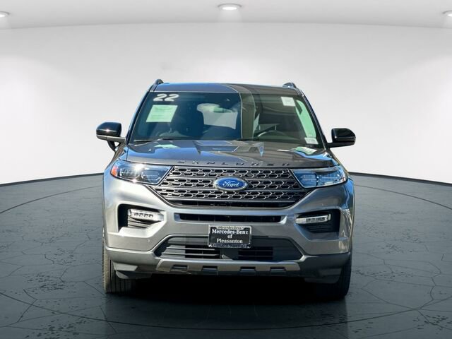Used 2022 Ford Explorer XLT w/ Equipment Group 202A image 10