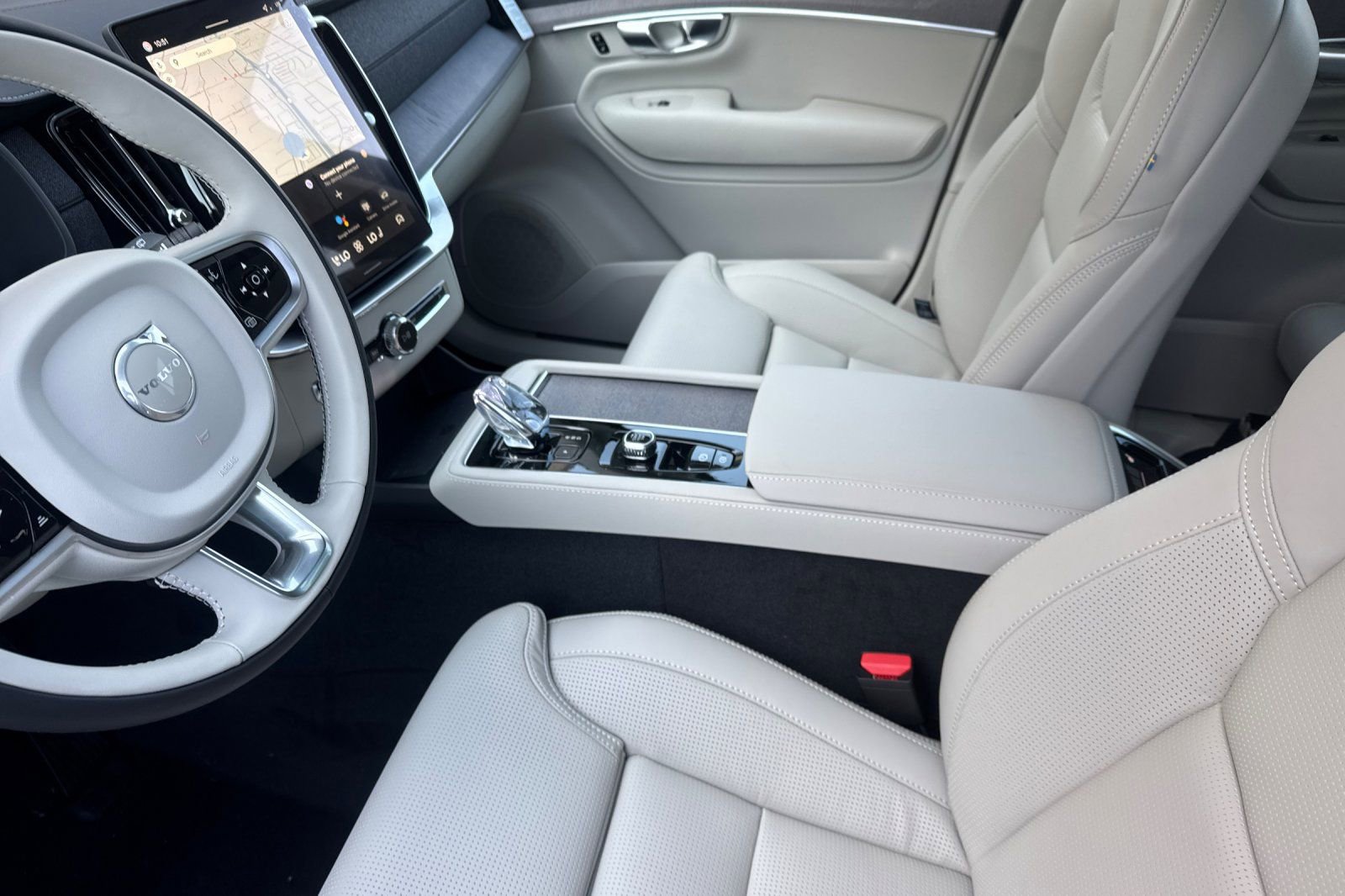New 2026 Volvo XC90 B6 Ultra w/ Protection Package AWD/4WD image 9
