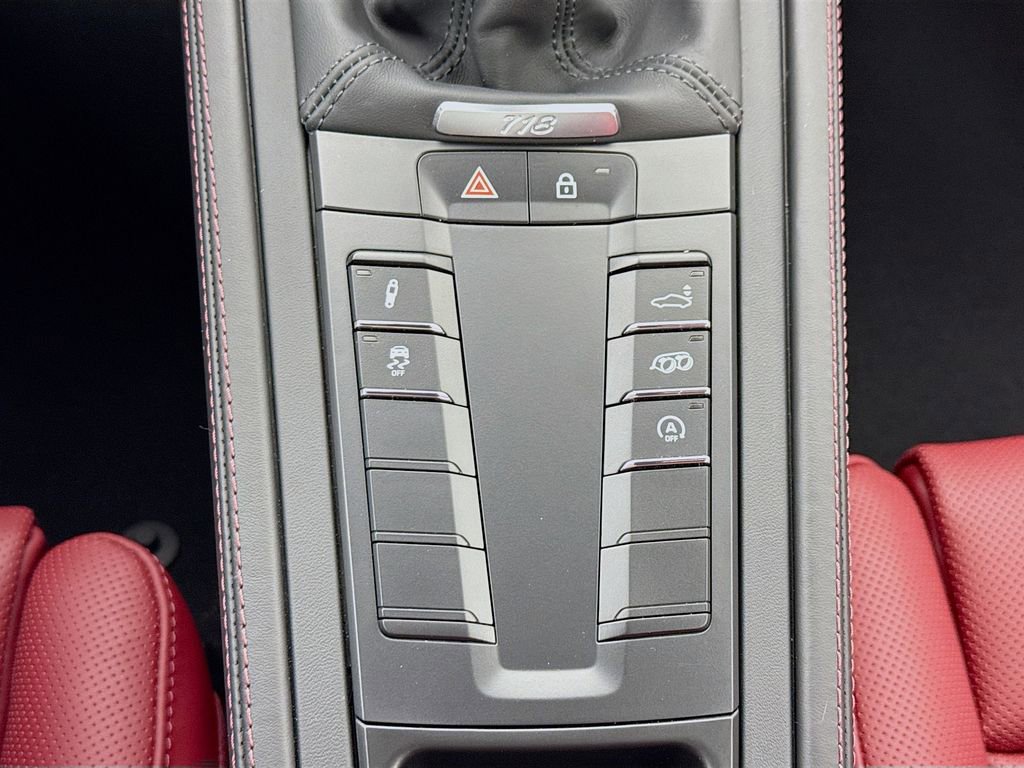 Certified 2025 Porsche 718 Cayman RWD image 25