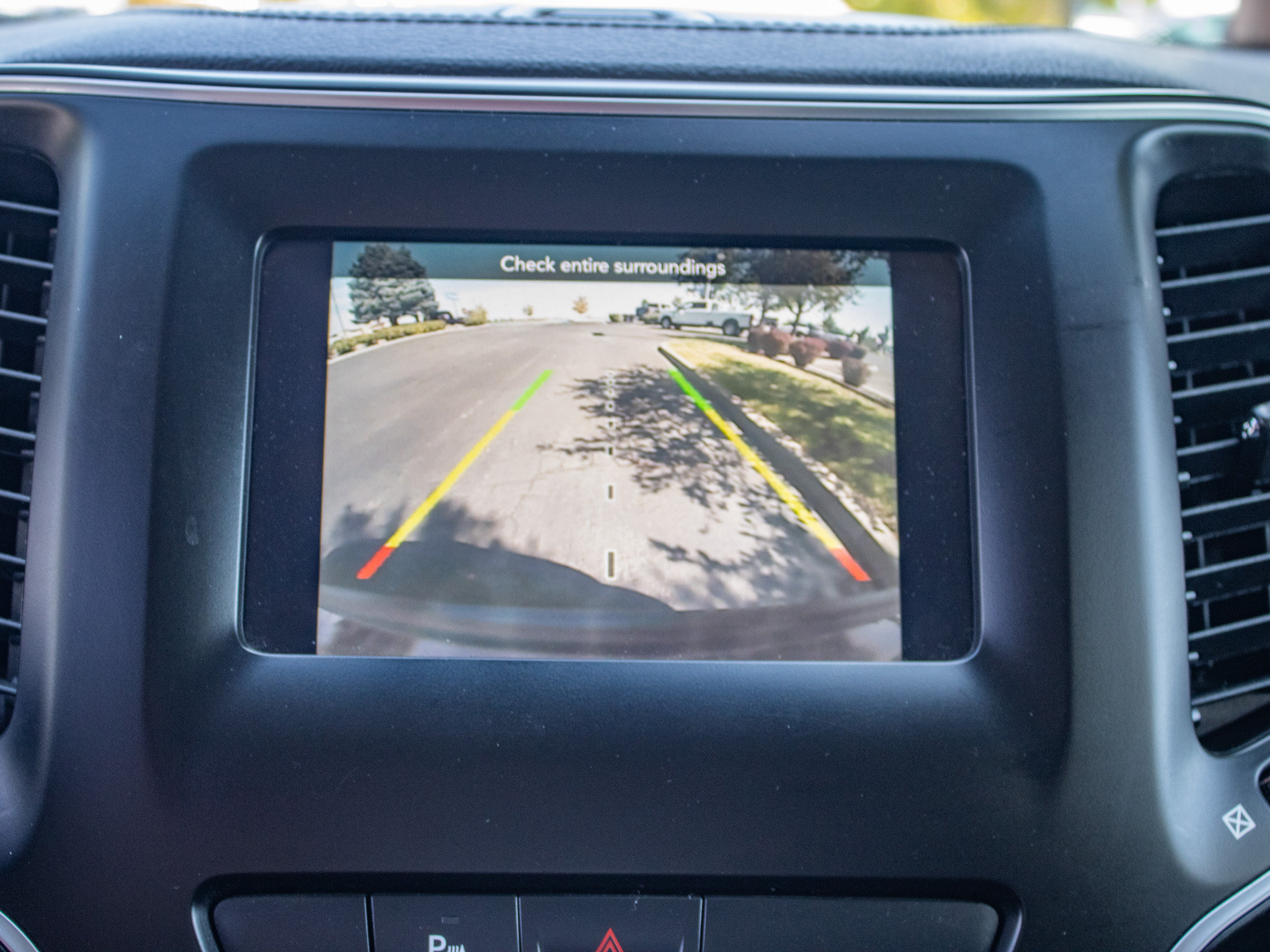 Used 2019 Jeep Cherokee Latitude Plus AWD/4WD image 48