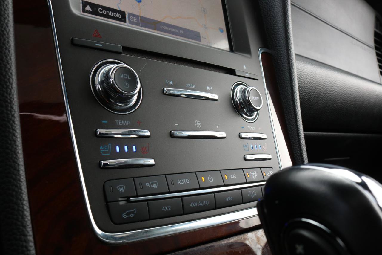 Used 2017 Lincoln Navigator Select AWD/4WD image 32