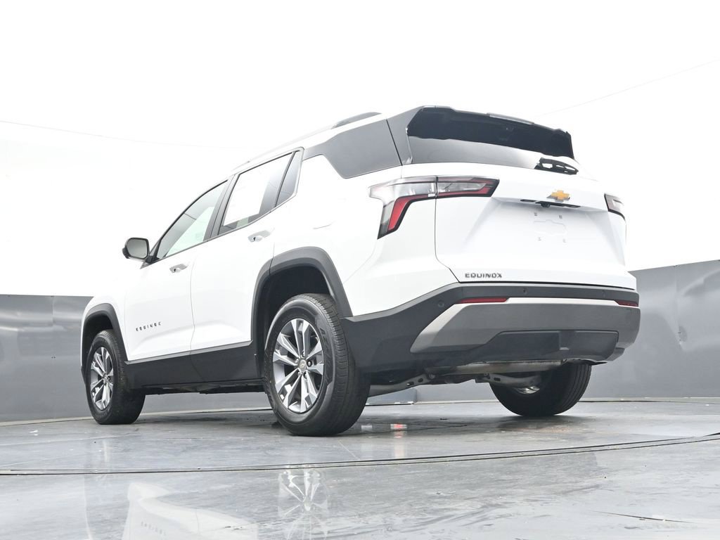 Used 2025 Chevrolet Equinox LT w/ Convenience Package II FWD image 38