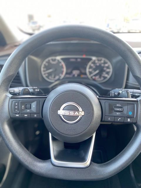 Used 2022 Nissan Rogue SV image 22