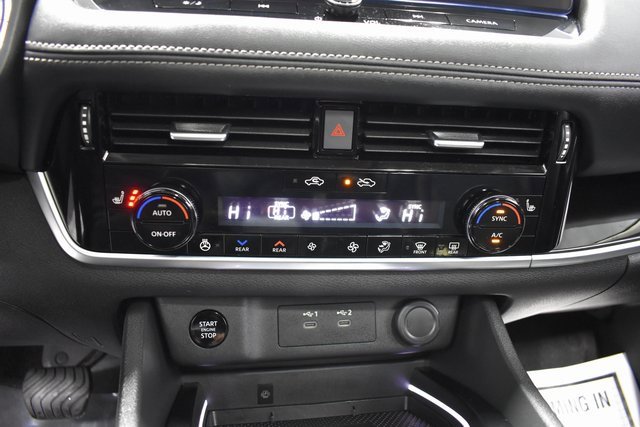 Certified 2025 Nissan Rogue SL w/ Tech Package image 21