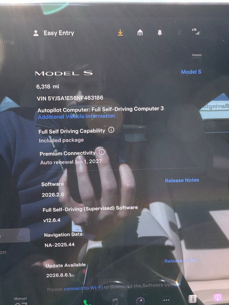 Used 2022 Tesla Model S image 2