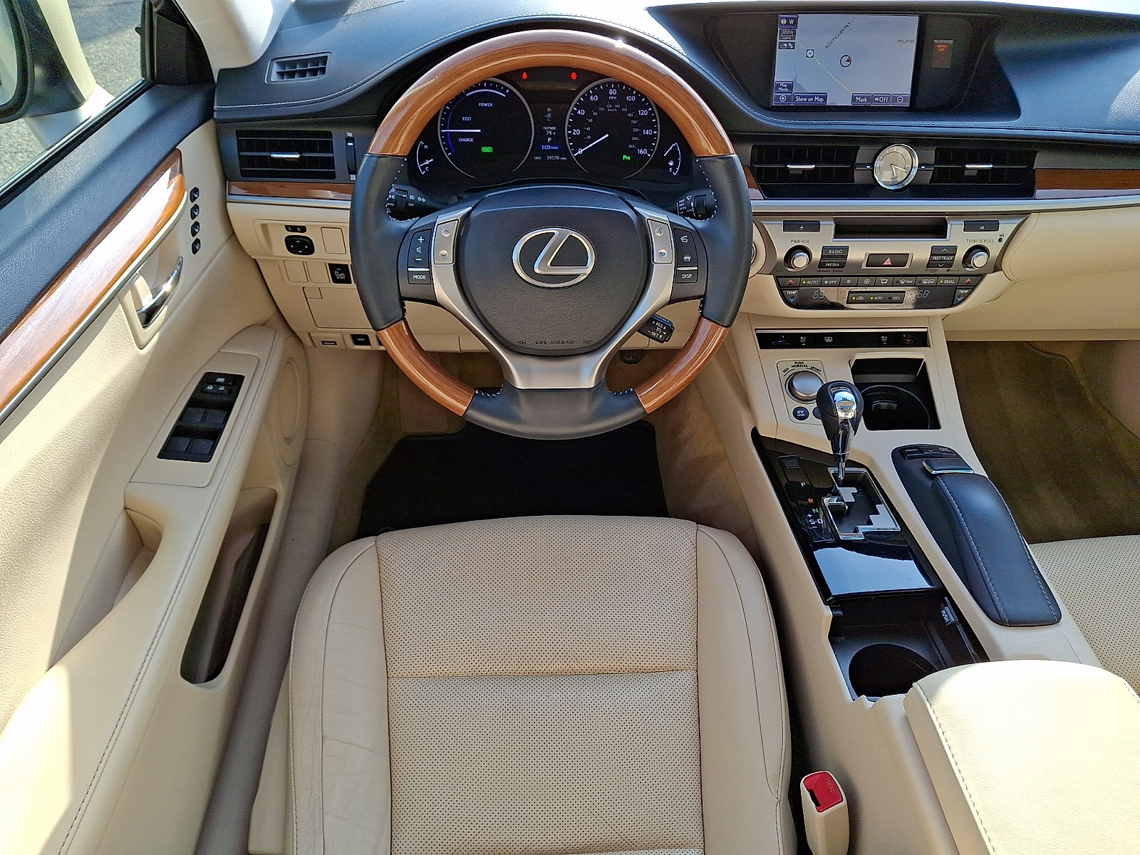 Used 2013 Lexus ES 300h w/ Luxury Pkg FWD image 11