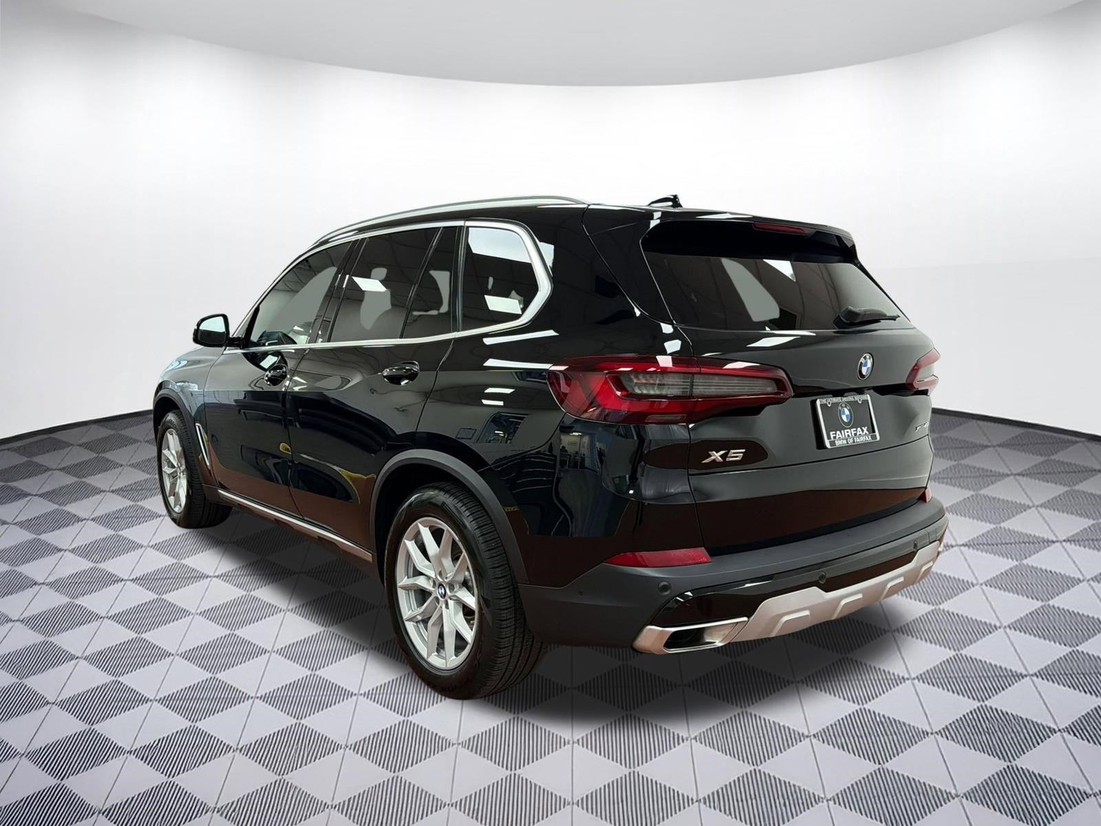 Certified 2023 BMW X5 xDrive40i w/ Climate Comfort Package image 3