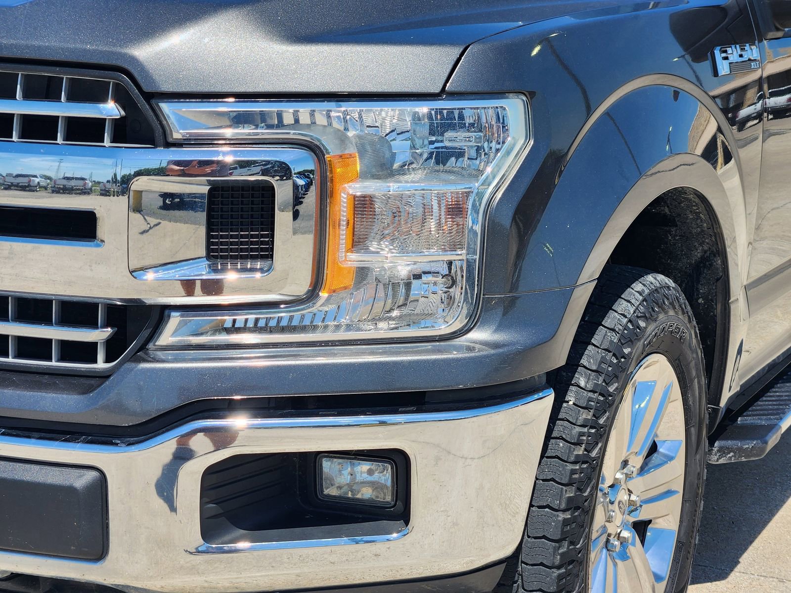 Used 2018 Ford F150 XLT w/ Equipment Group 302A Luxury AWD/4WD image 10