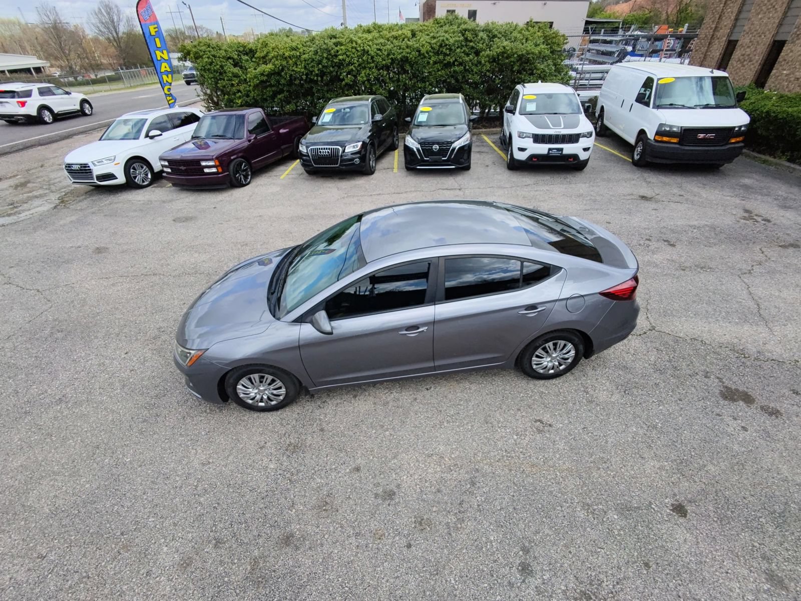 Used 2020 Hyundai Elantra SE w/ Cargo Package (C1) FWD image 16