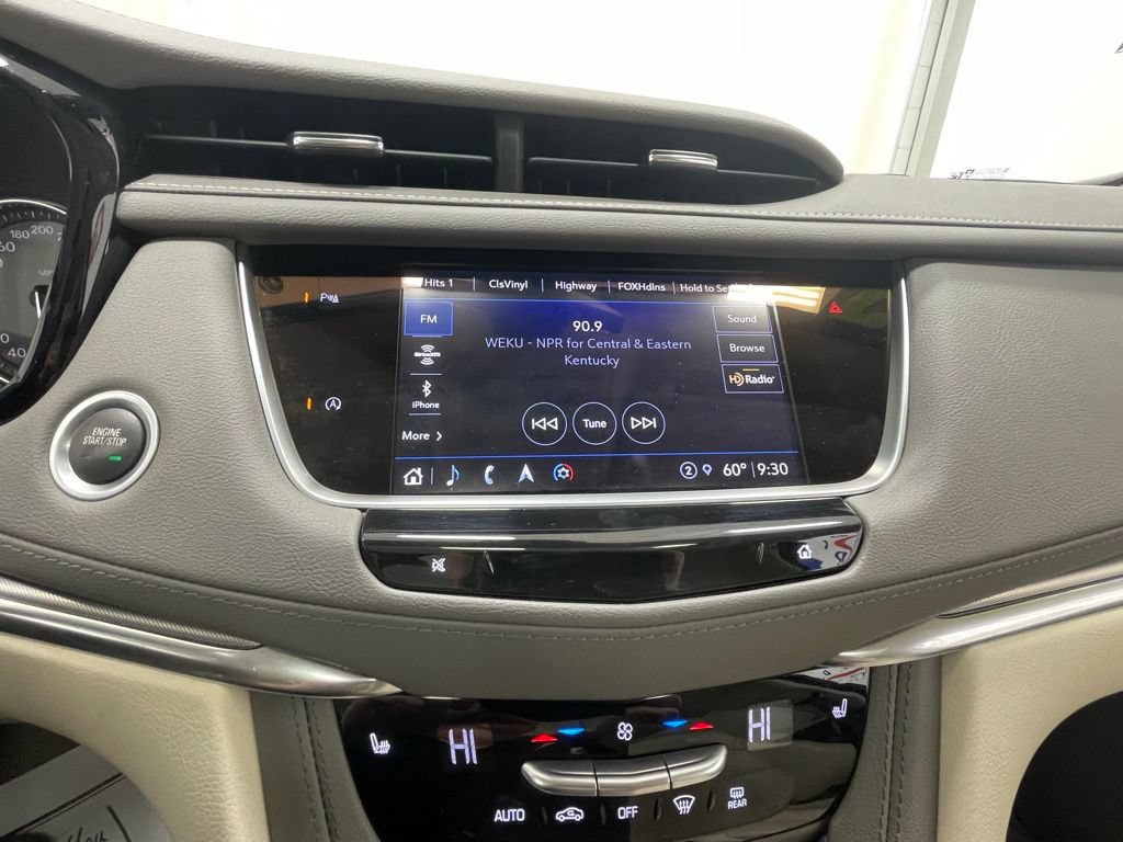 Used 2022 Cadillac XT5 Premium Luxury AWD/4WD image 23