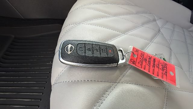 New 2026 Nissan Sentra SL w/ Floor Mat Package FWD image 29