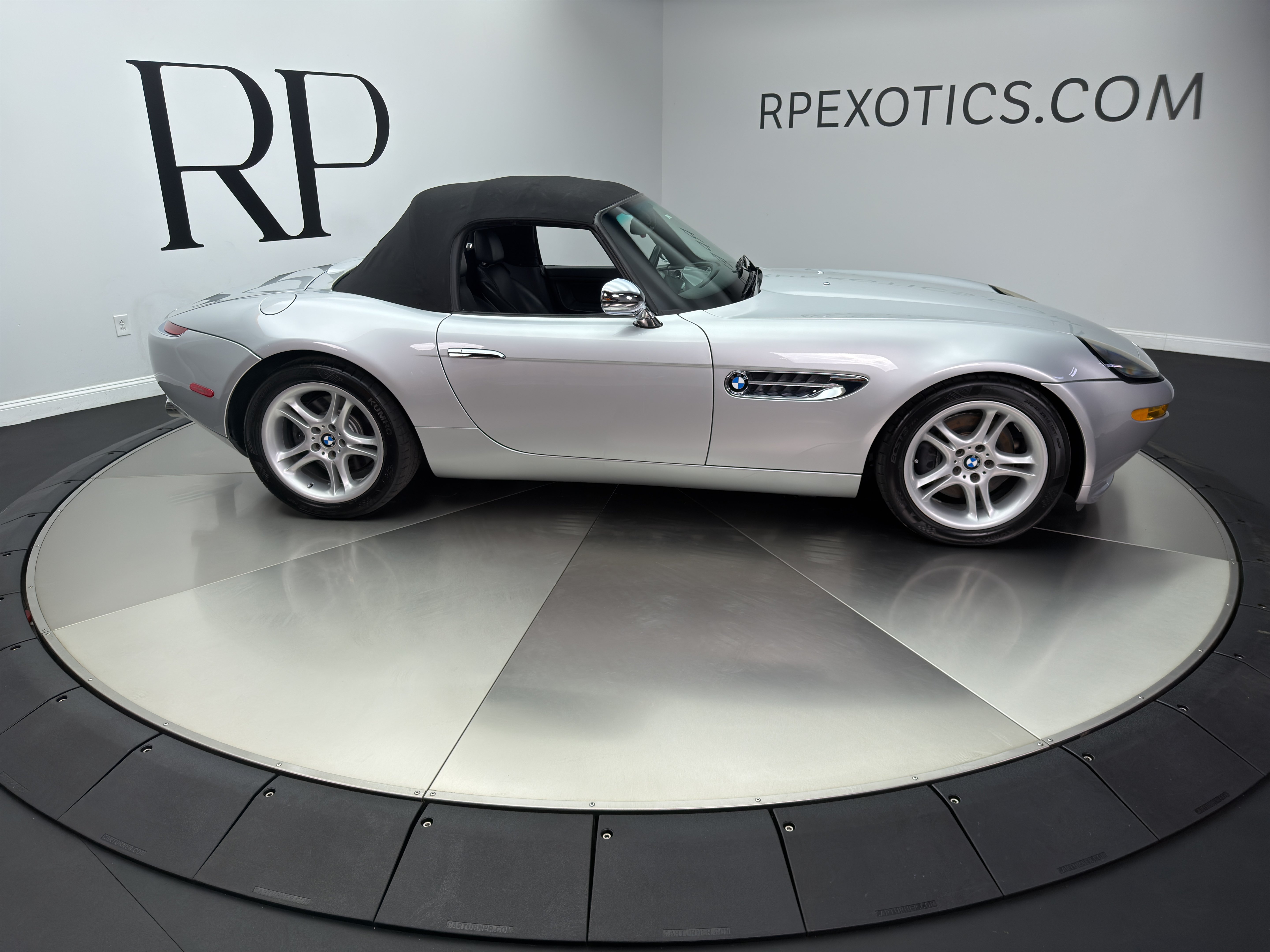 Used 2000 BMW Z8 RWD image 7