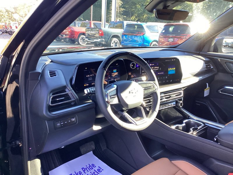 New 2027 Chevrolet Traverse Z71 w/ Enhanced Driving Package AWD/4WD image 26