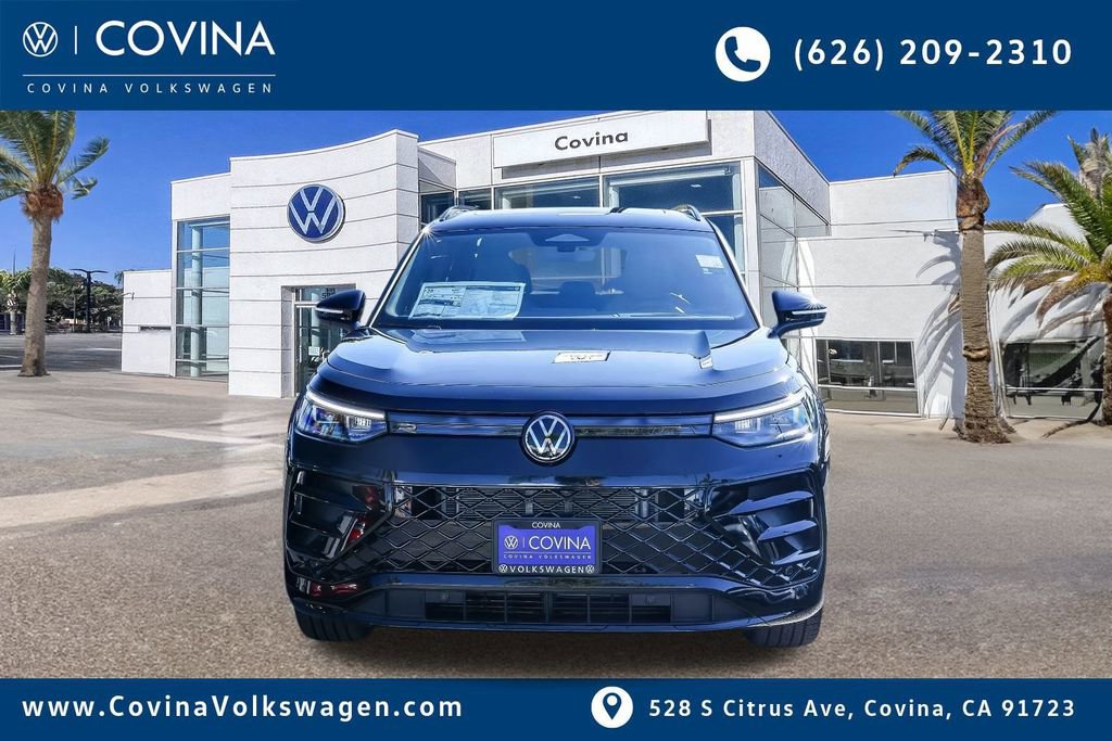 New 2026 Volkswagen Tiguan SE R-Line image 2
