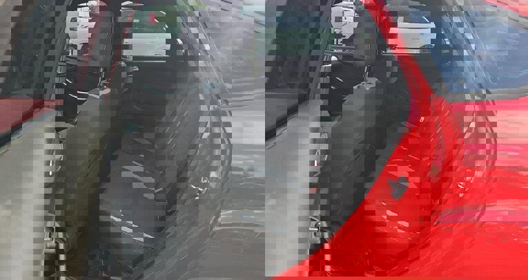 Used 2017 Ford Focus ST image 7