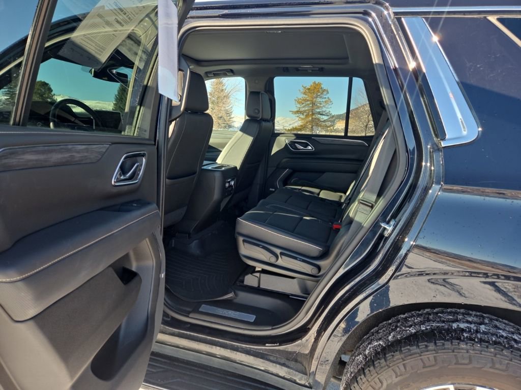 Used 2021 GMC Yukon SLT w/ SLT Luxury Plus Package image 9