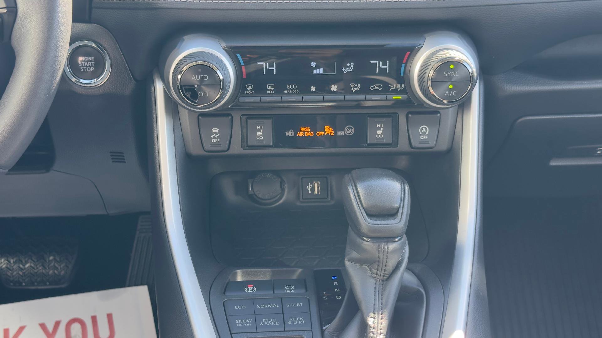 Used 2024 Toyota RAV4 XLE w/ Convenience Package image 13