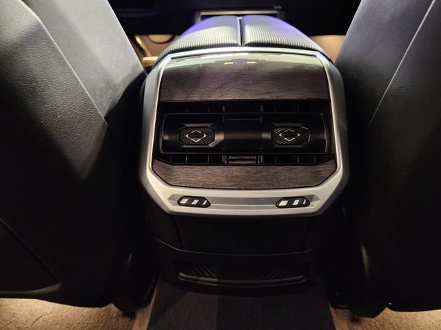 Used 2025 BMW 740i RWD image 31