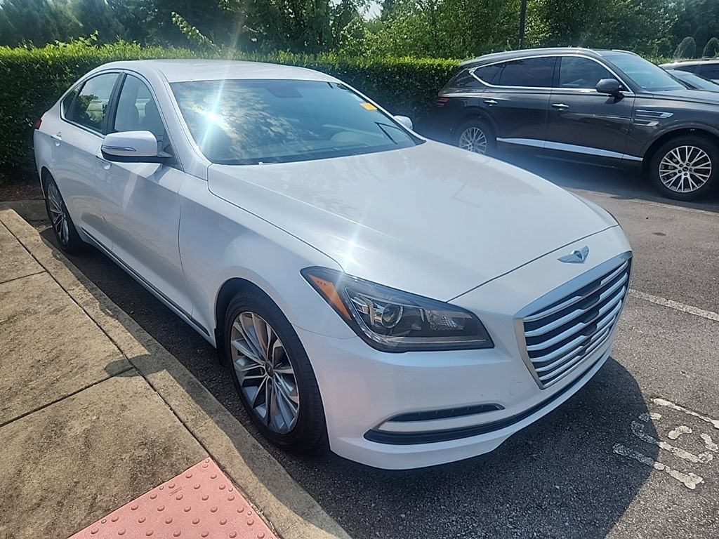 Used 2016 Hyundai Genesis 3.8 RWD image 3