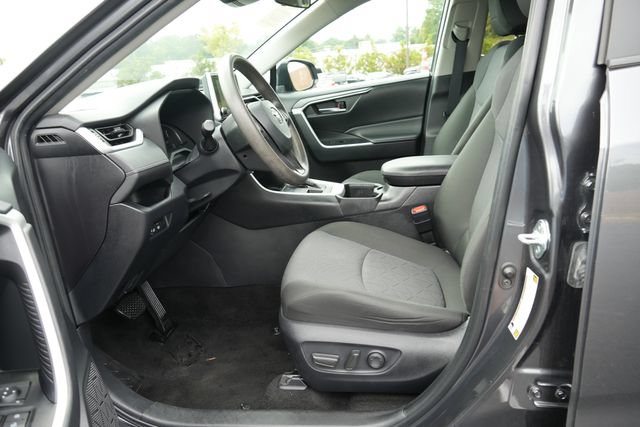 Used 2024 Toyota RAV4 XLE AWD/4WD image 20