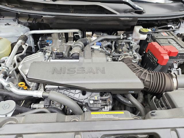 Used 2025 Nissan Rogue S image 17